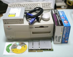 PowerPCというCPU搭載の古いMacの写真